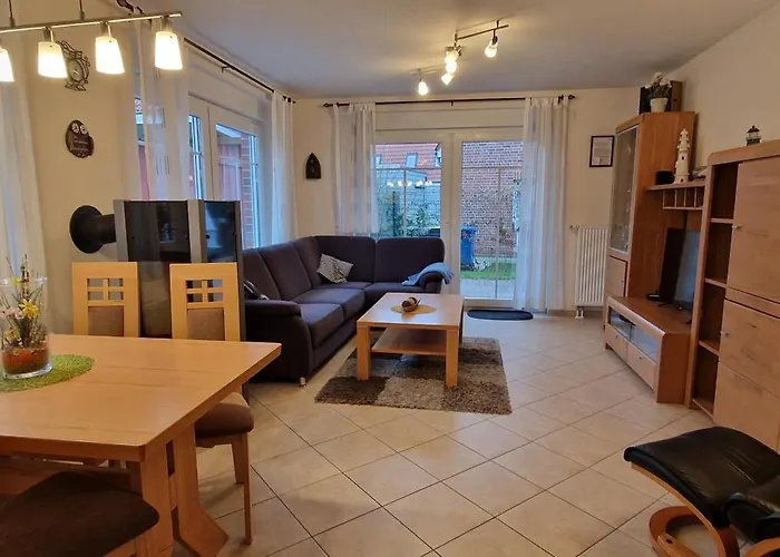 Nr 79 - Deichstrasse Naehe Yachthafen *