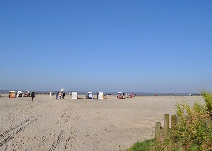 Nr 79 - Deichstrasse Naehe Yachthafen Carolinensiel